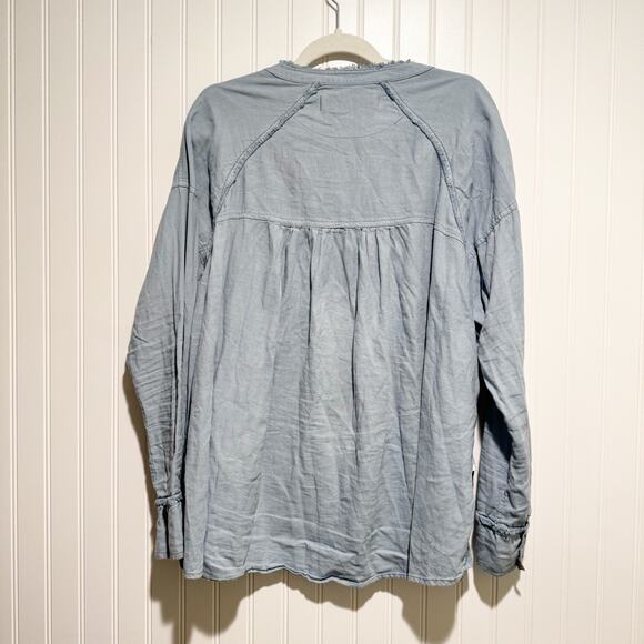 Free People We The Free Chambray Keep It Simple Top Size Small - Picture 8 of 8